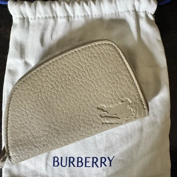 Burberry Leather Wallet Beige Pebbled Zip Pouch Equestrian Knight Logo - Picture 1 of 7
